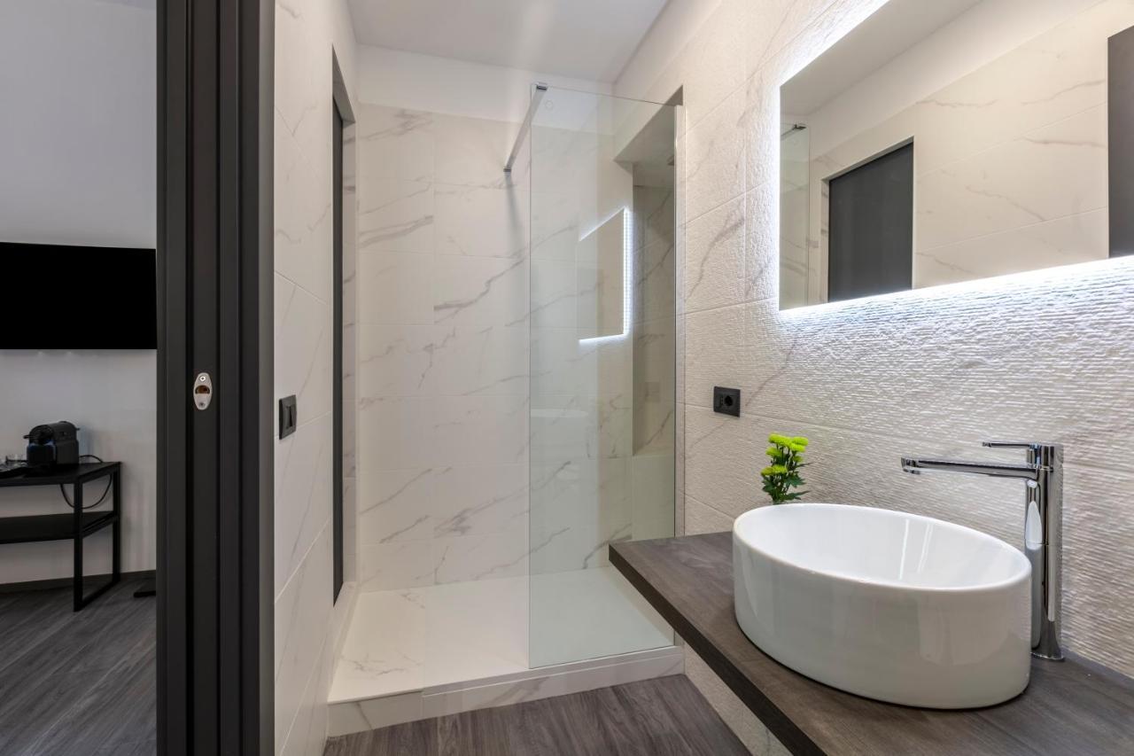 Residenza Sacconi By Hili Hotel โรม ภายนอก รูปภาพ
